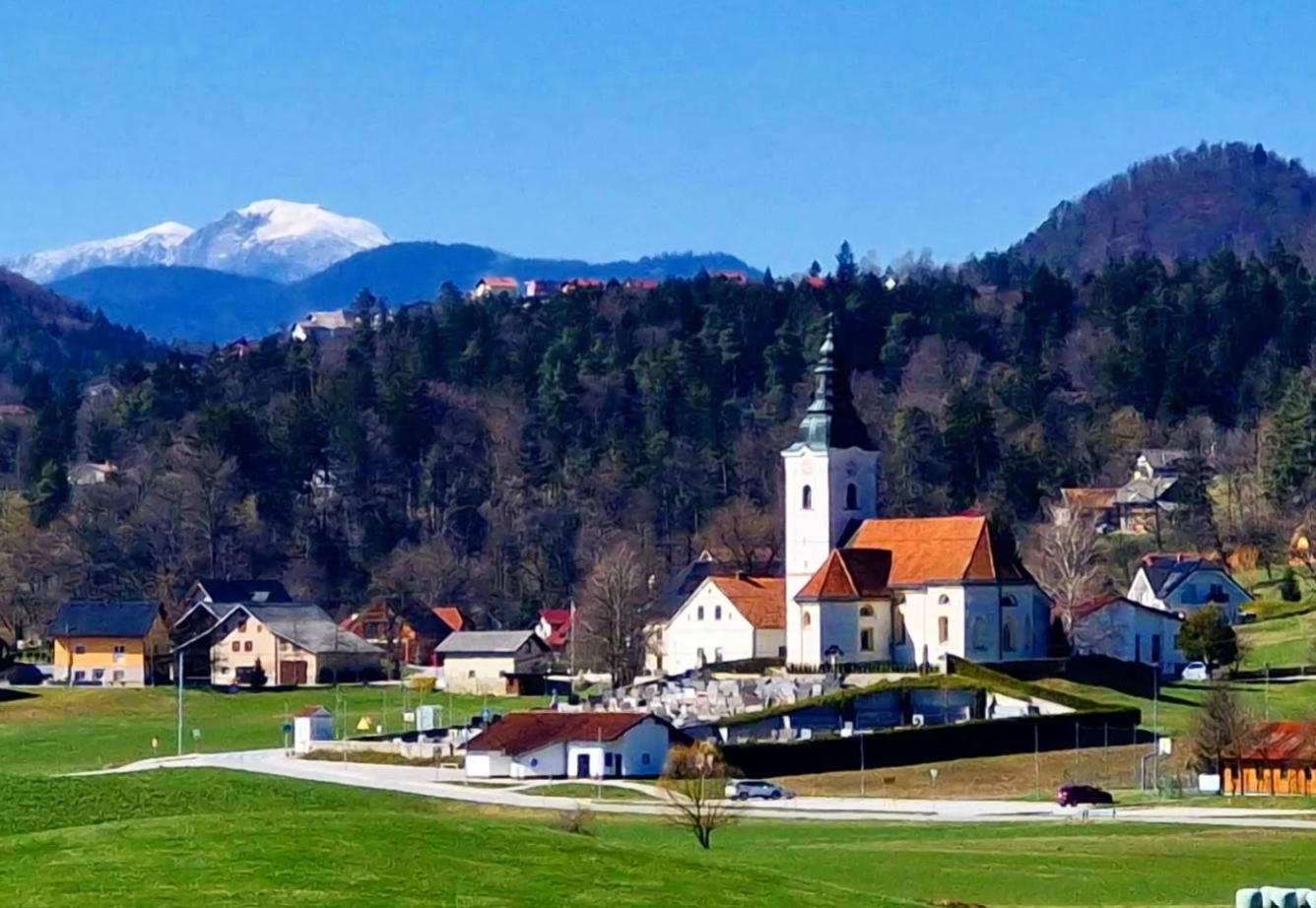 Arnače - Župnijska cerkev Sveti Ilija - Szent Illés rk. plébániatemplom