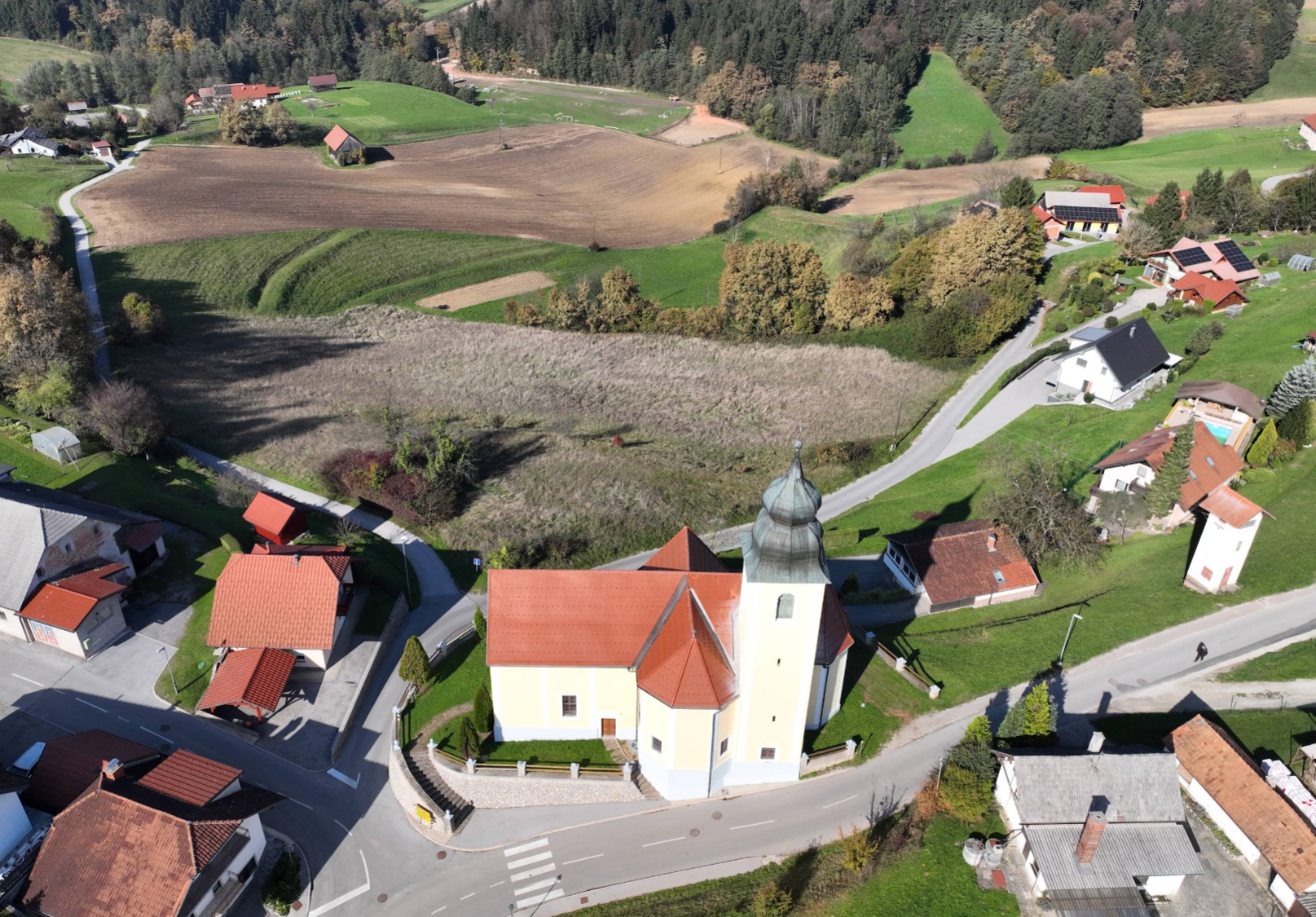 Botričnica - Cerkev Marije sedem žalosti - Hétfájdalmú Szűz-templom
