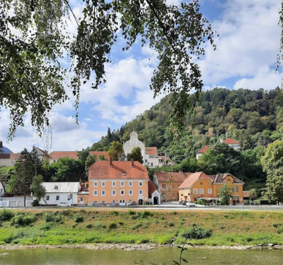 Celje - Cerkev svete Cecilije, Kapucinski samostan - Szent Cecília-templom, kapucinus kolostor