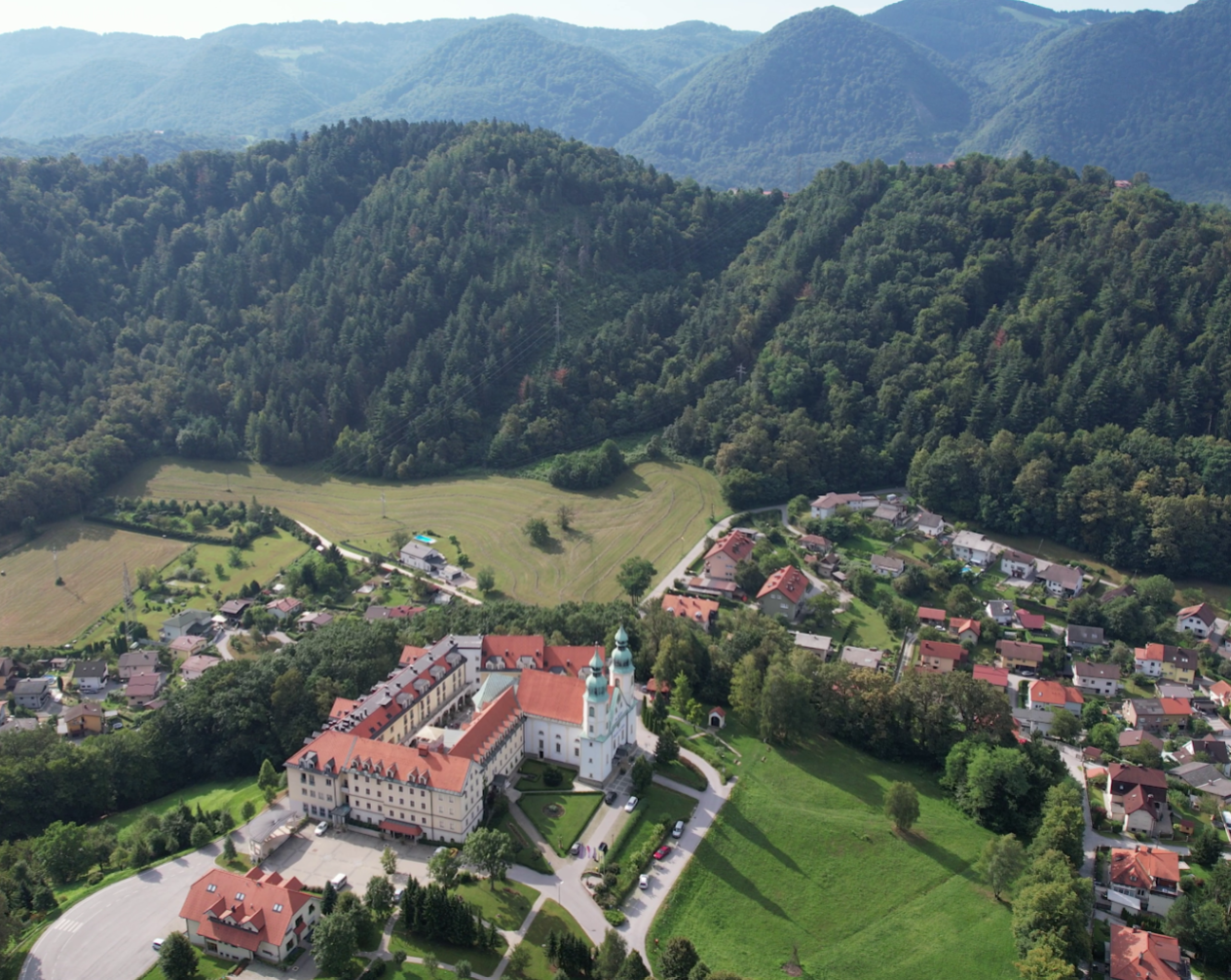 Župnijska cerkev sv. Jožefa - Szent József-plébániatemplom