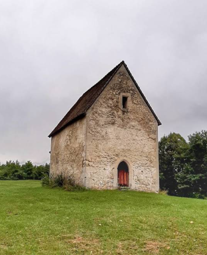 Gradišče nad Podsredo - Kapela sv. Ane - Szent Anna-kápolna a Szent Öreg-hegyen (386 m)