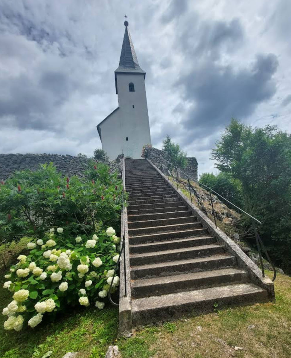 Jeronim - Cerkev sv. Hieronima - Szent Jeromos-templom (Tabor, 428 m)