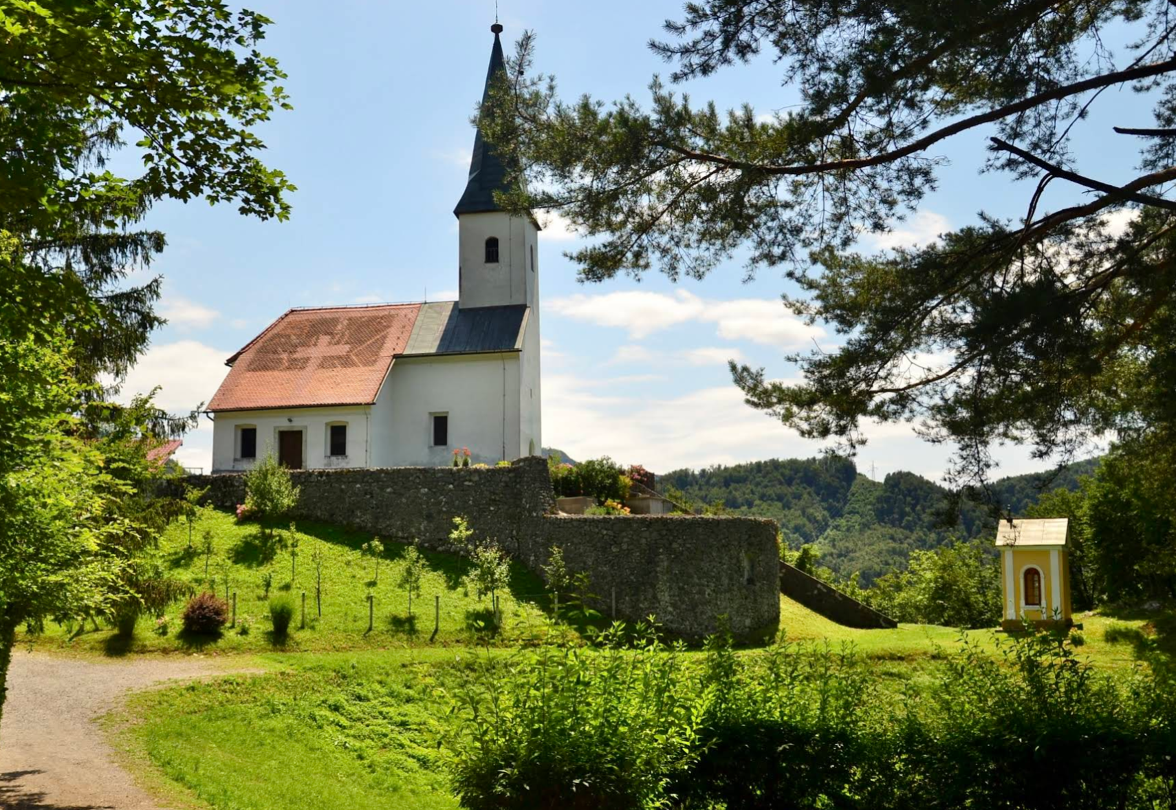 Jeronim - Cerkev sv. Hieronima - Szent Jeromos-templom (Tabor, 428 m)