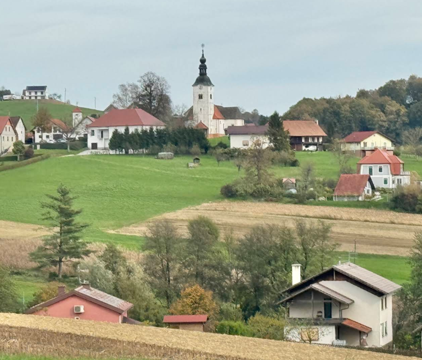Kristan Vrh - Župnijska cerkev sv. Petra - Szent Péter-plébániatemplom