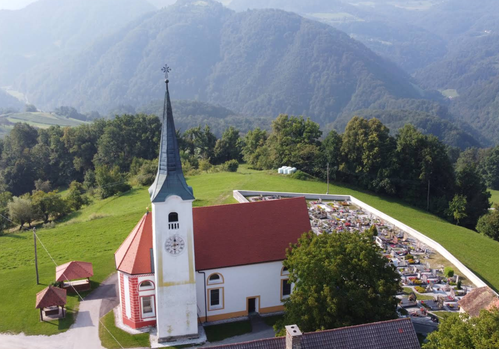 Laziše - Župnijska cerkev sv. Miklavža - Szent Miklós-plébániatemplom