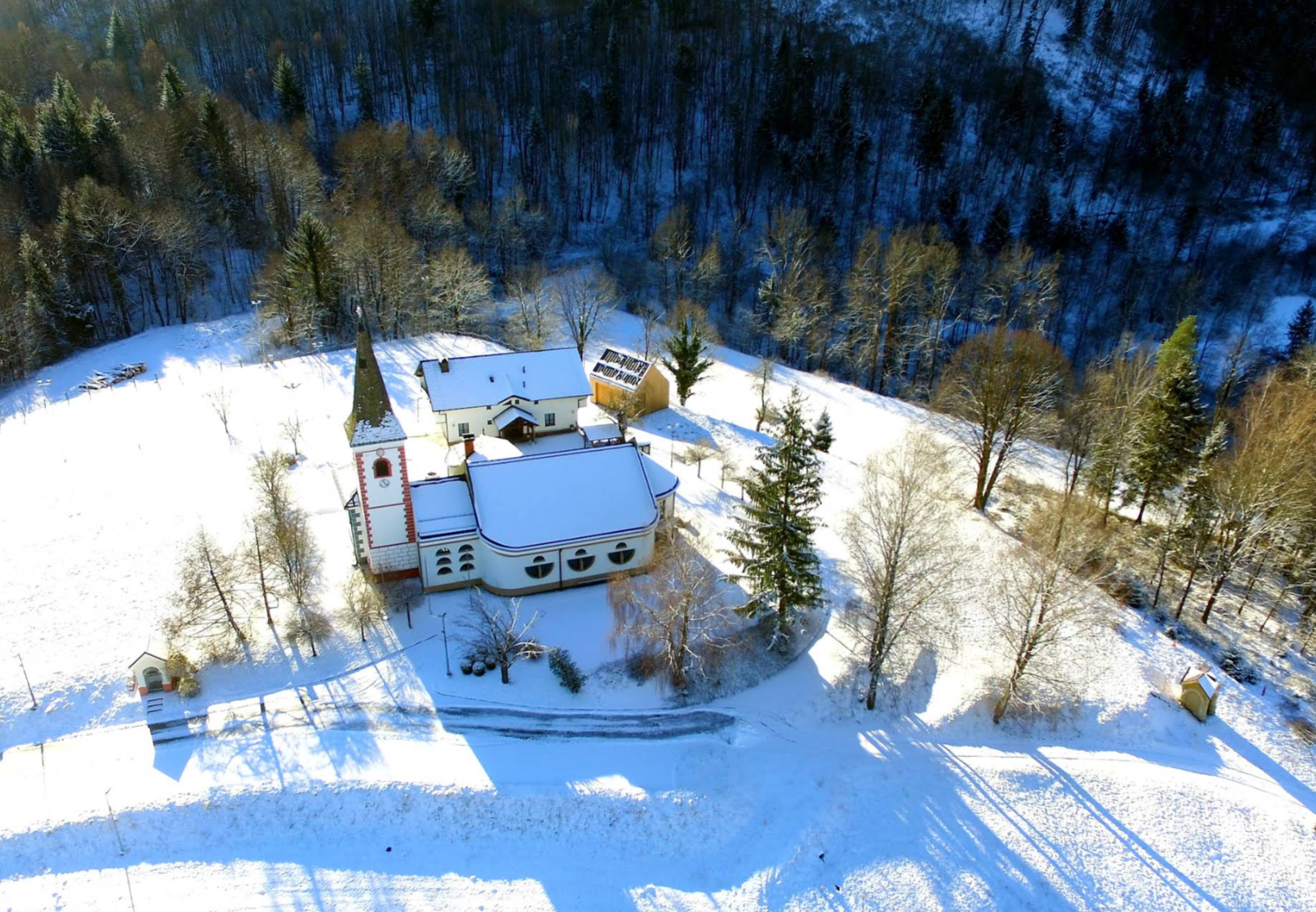 Loboje - Cerkev sv. Neže - Szent Ágnes-templom (Motnikarjev hrib, 369 m)