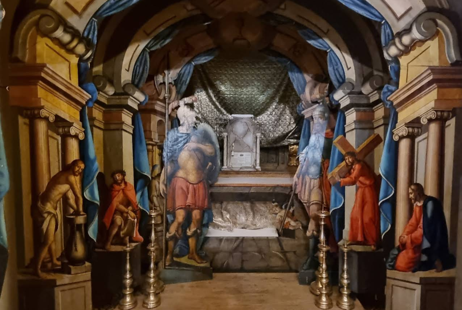 Nazarje - Cerkev Marije iz Nazareta, Frančiškanski samostan - Názáreti Mária-kolostortemplom, ferences kolostor