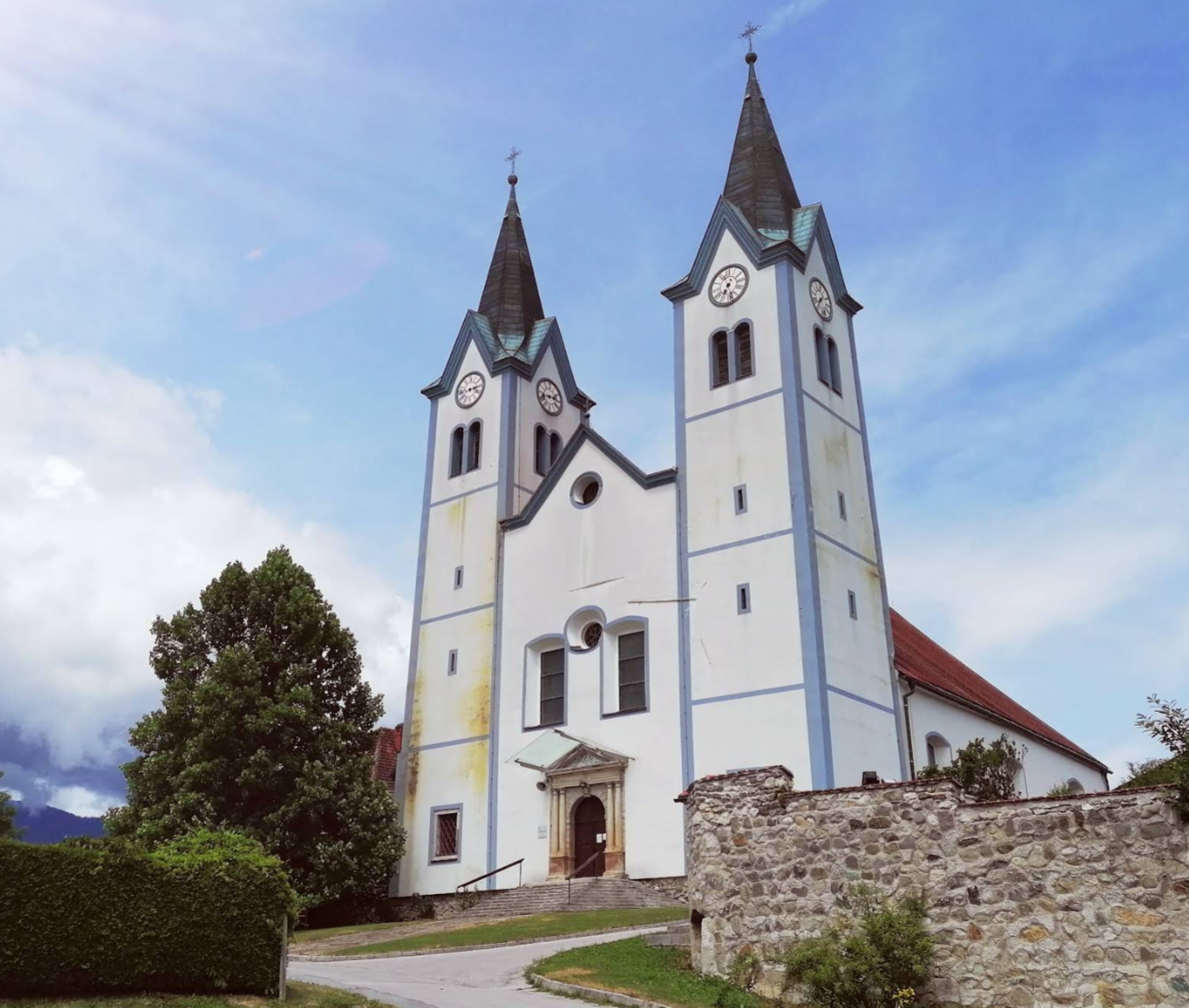 Nazarje - Cerkev Marije iz Nazareta, Frančiškanski samostan - Názáreti Mária-kolostortemplom, ferences kolostor