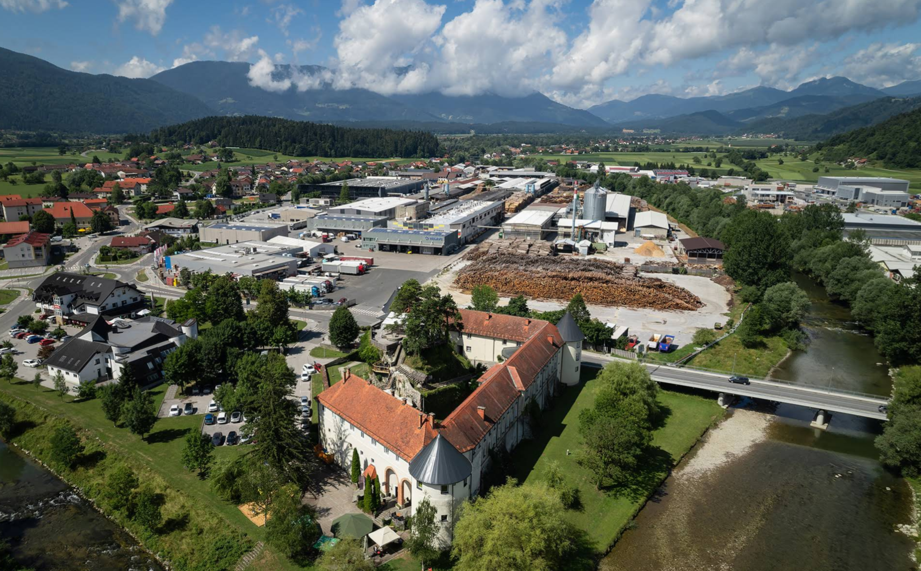 Nazarje - Grad Vrbovec/Muzej Vrbovec - muzej gozdarstva in lesarstva - Vrbovec vára/Erdészeti és Faipari Múzeum