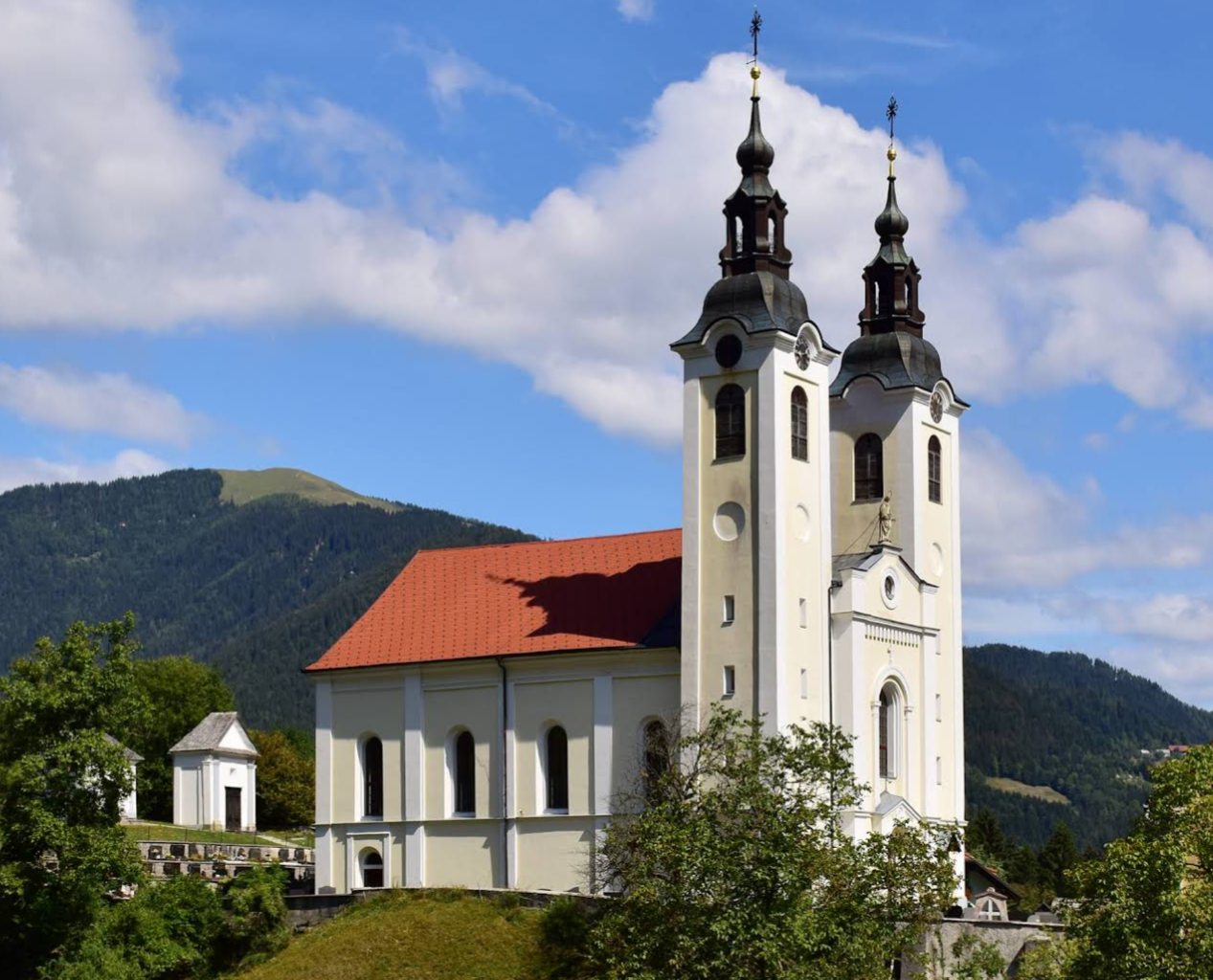 Nova Štifta pri Gornjem Gradu - Župnijska cerkev sv. Marije Zvezde - Csillagos Szűz Mária-plébániatemplom
