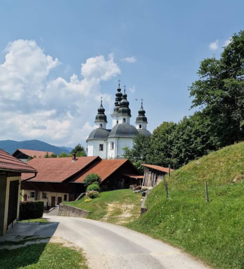 Okonina - Cerkev Sveti Jakoba - Szent Jakab-templom, négytornyú templom