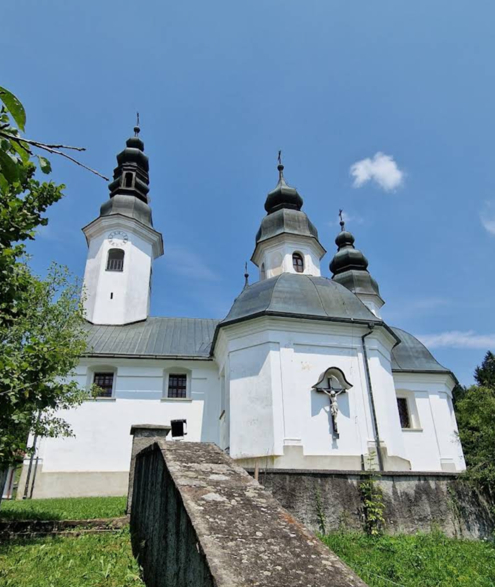 Okonina - Cerkev Sveti Jakoba - Szent Jakab-templom, négytornyú templom