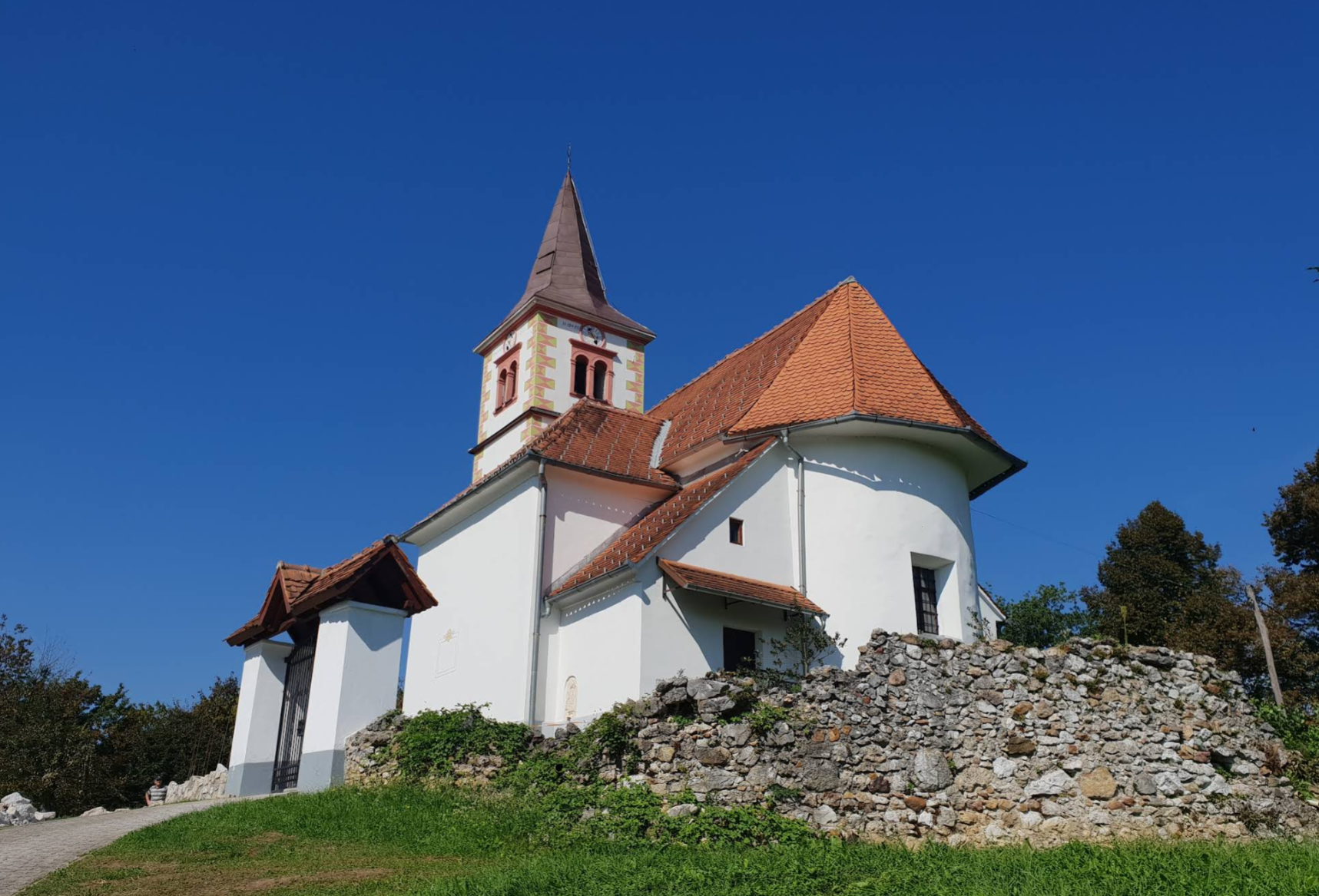 Pernovo - Cerkev sv. Ožbolta - Szent Ágoston-templom