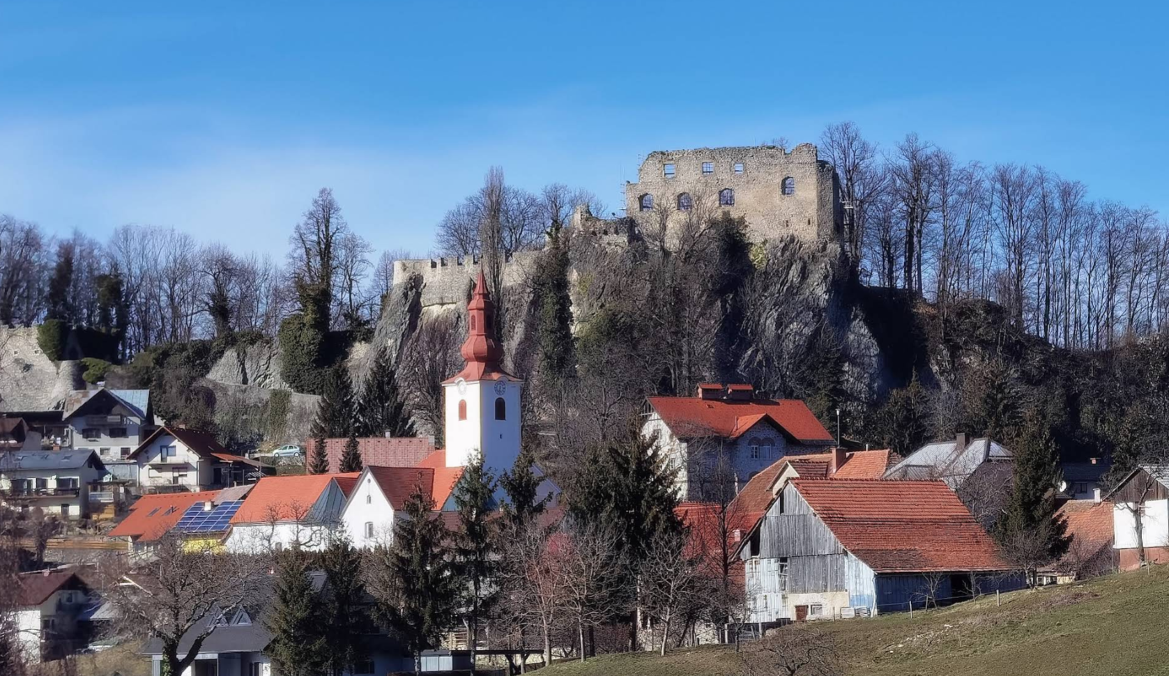 Planina pri Sevnici - Planinski grad - Planina vára