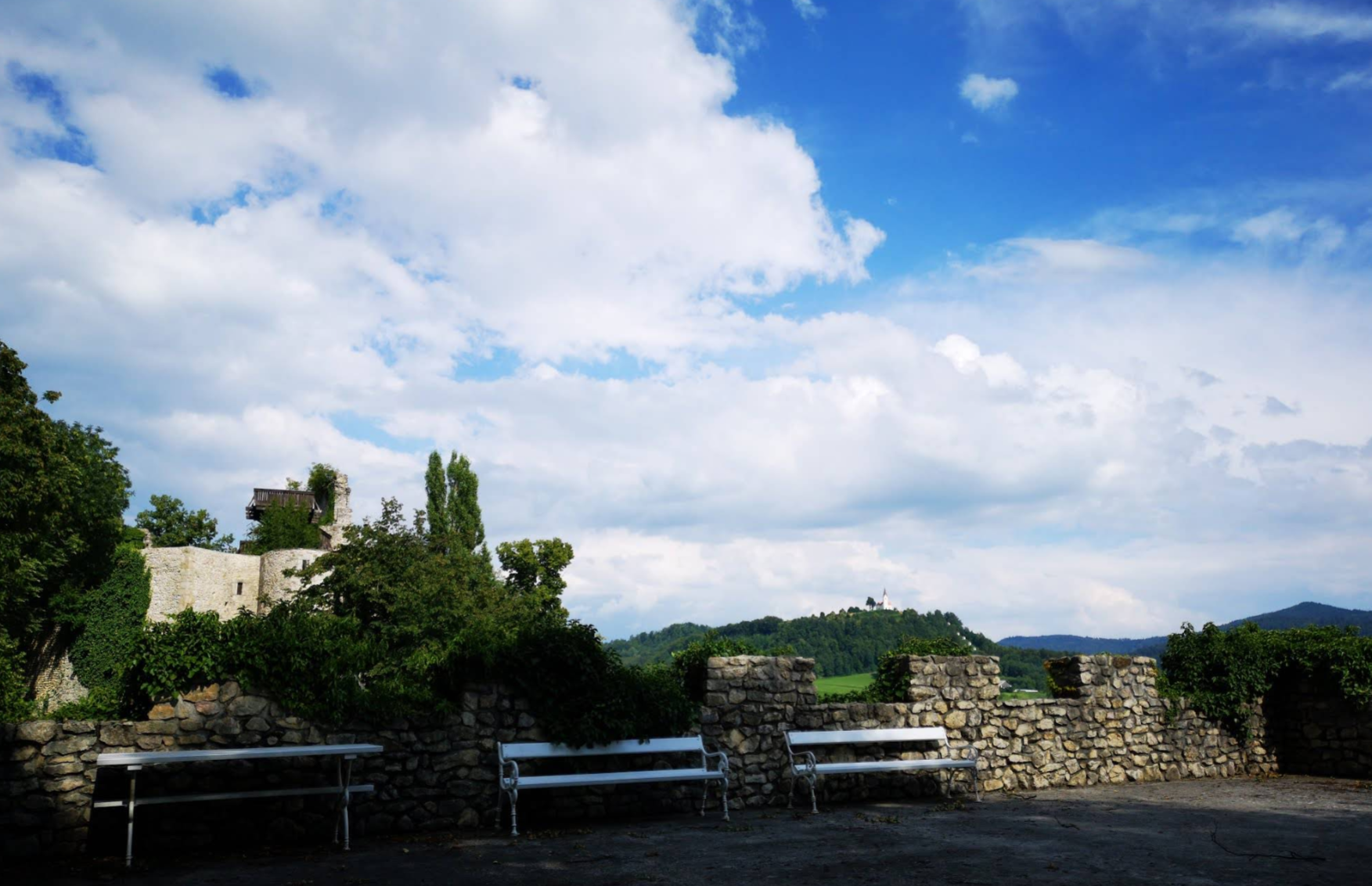 Planina pri Sevnici - Planinski grad - Planina vára