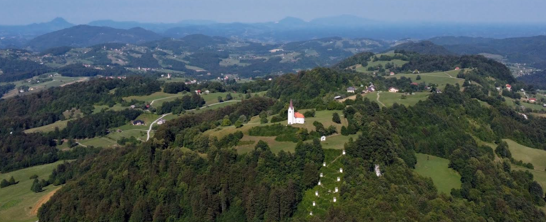 Planina pri Sevnici - Kapelice križevega pota - stációs keresztút, kiskápolnákkal