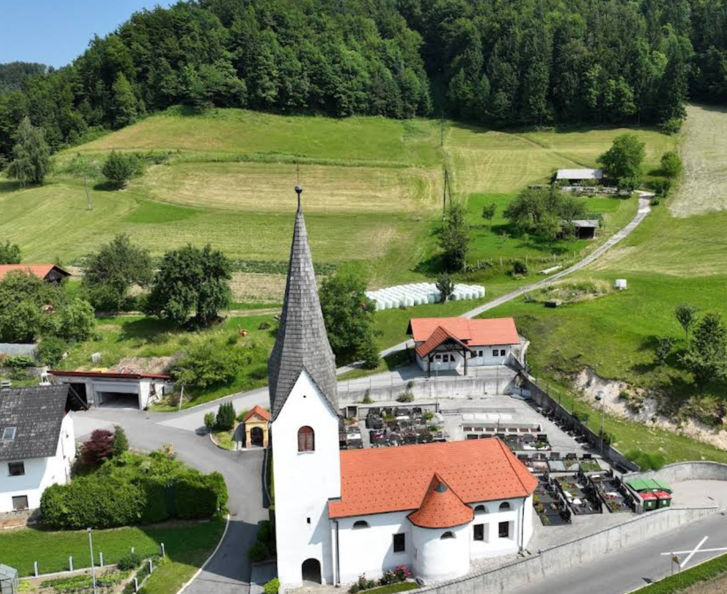 Plešivec - Cerkev sv. Miklavž - Szent Miklós rk. templom