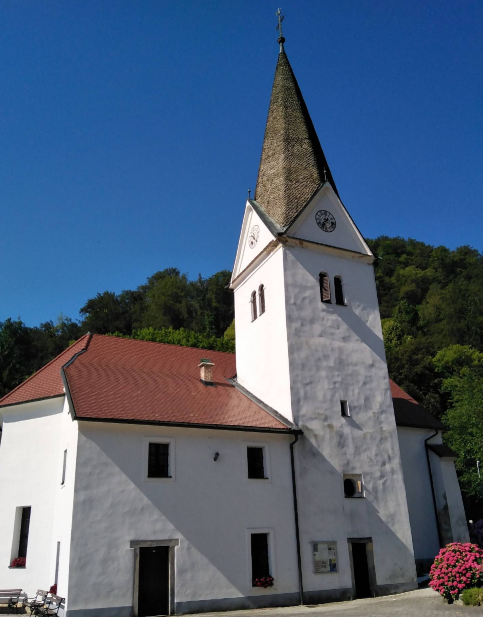 Podčetrtek - Župnijska cerkev sv. Lovrenca - Szent Lőrinc-plébániatemplom
