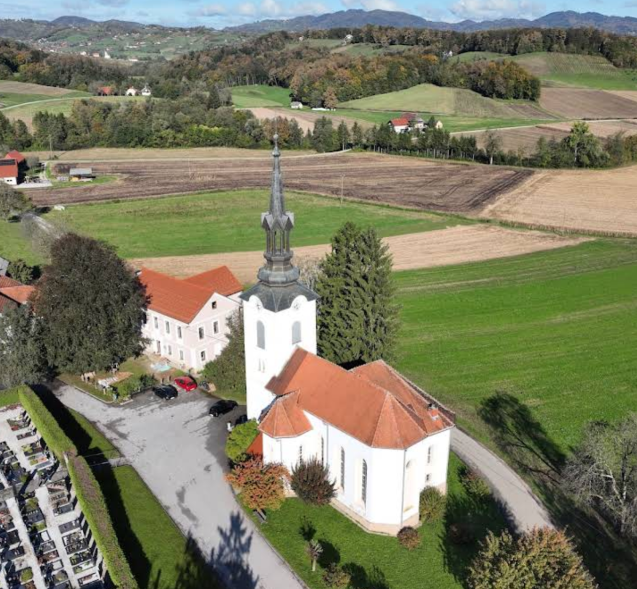 Polje ob Sotli - Župnijska cerkev sv. Nikolaja - Szent Miklós-plébániatemplom