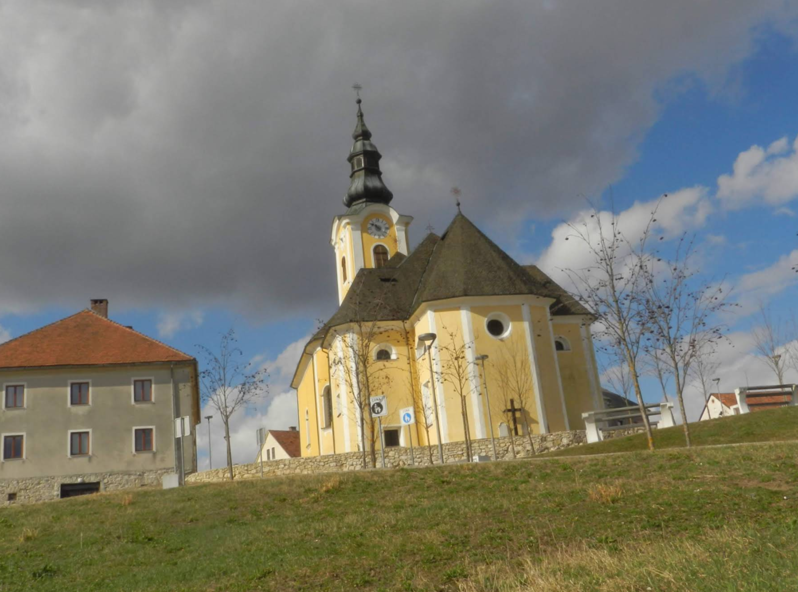 Ponikva - Župnijska cerkev sv. Martina na Ponikvi - Szent Márton-plébániatemplom