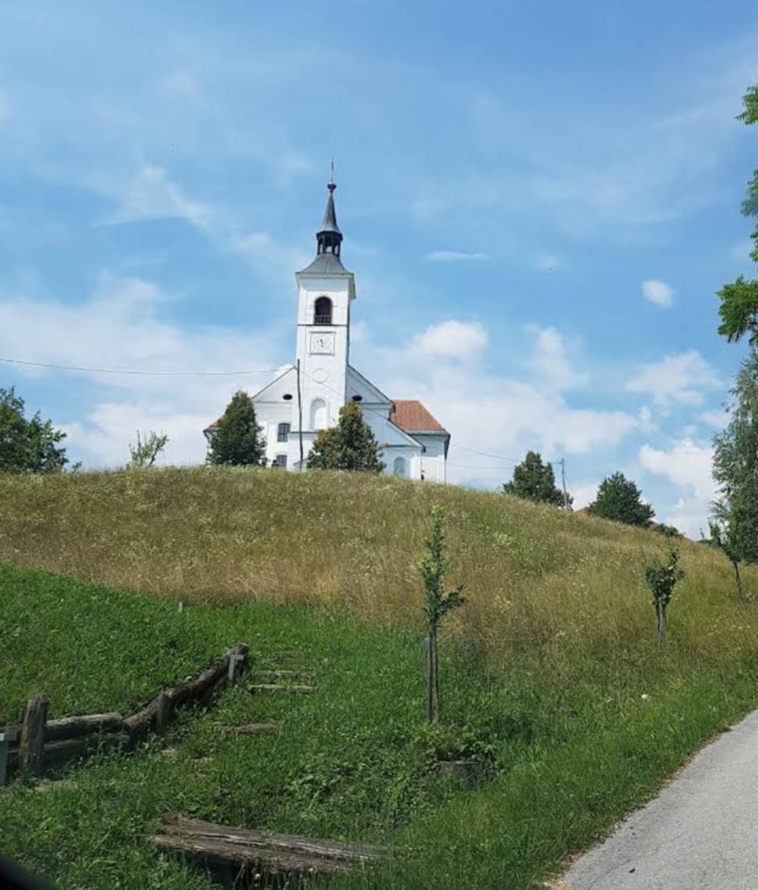Radmirje - Župnijska cerkev sv. Frančiška Ksaverija - Xavéri Szent Ferenc-plébániatemplom