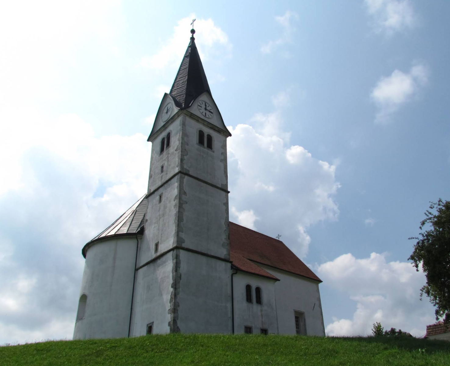 Sedraž - Cerkev sv. Jedrt Nivelska - Nivelles-i Szent Gertrúd-templom