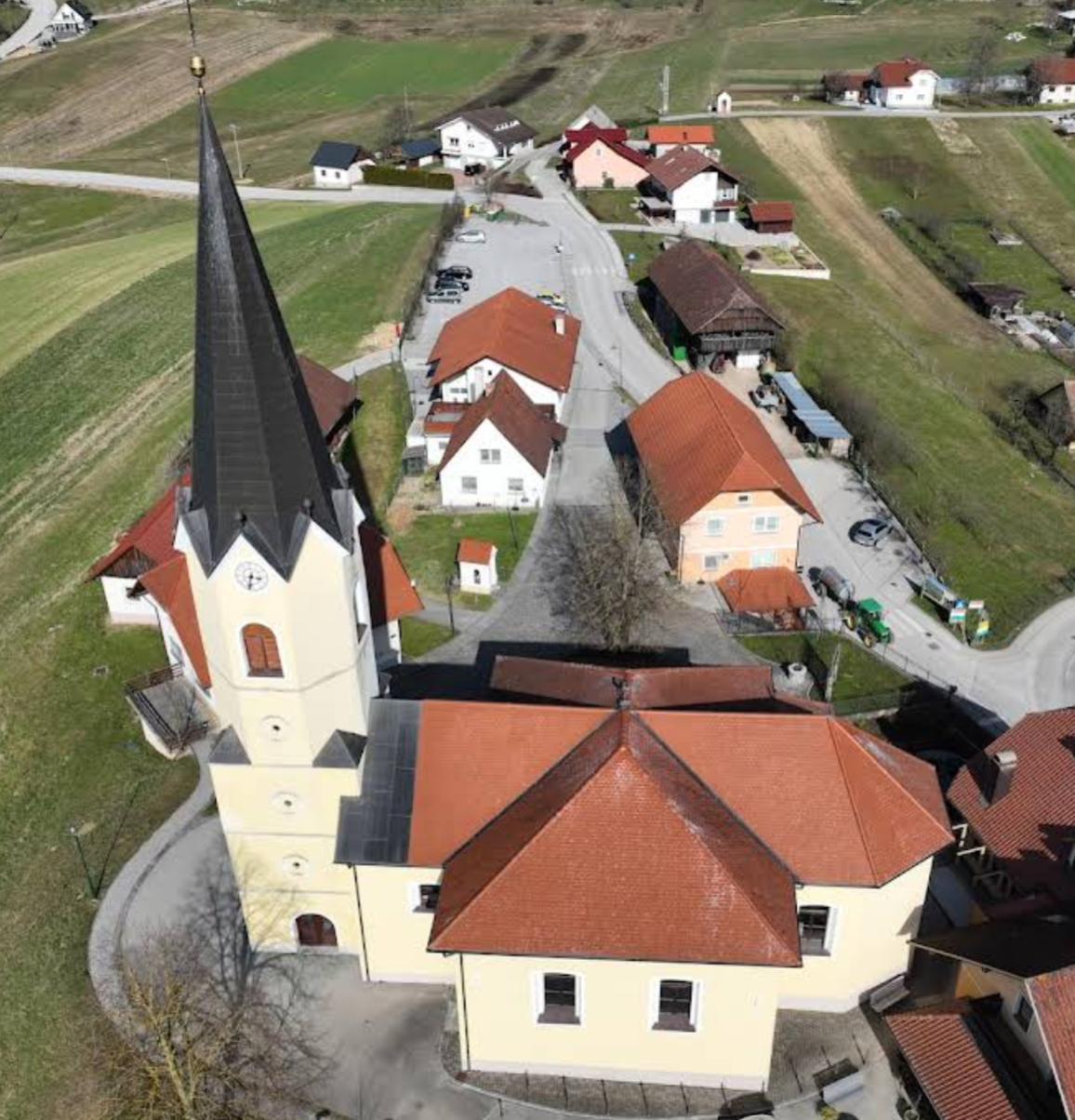 Šentjanž - Župnijska cerkev sv. Janeza Krstnika - Keresztelő Szent János-plébániatemplom