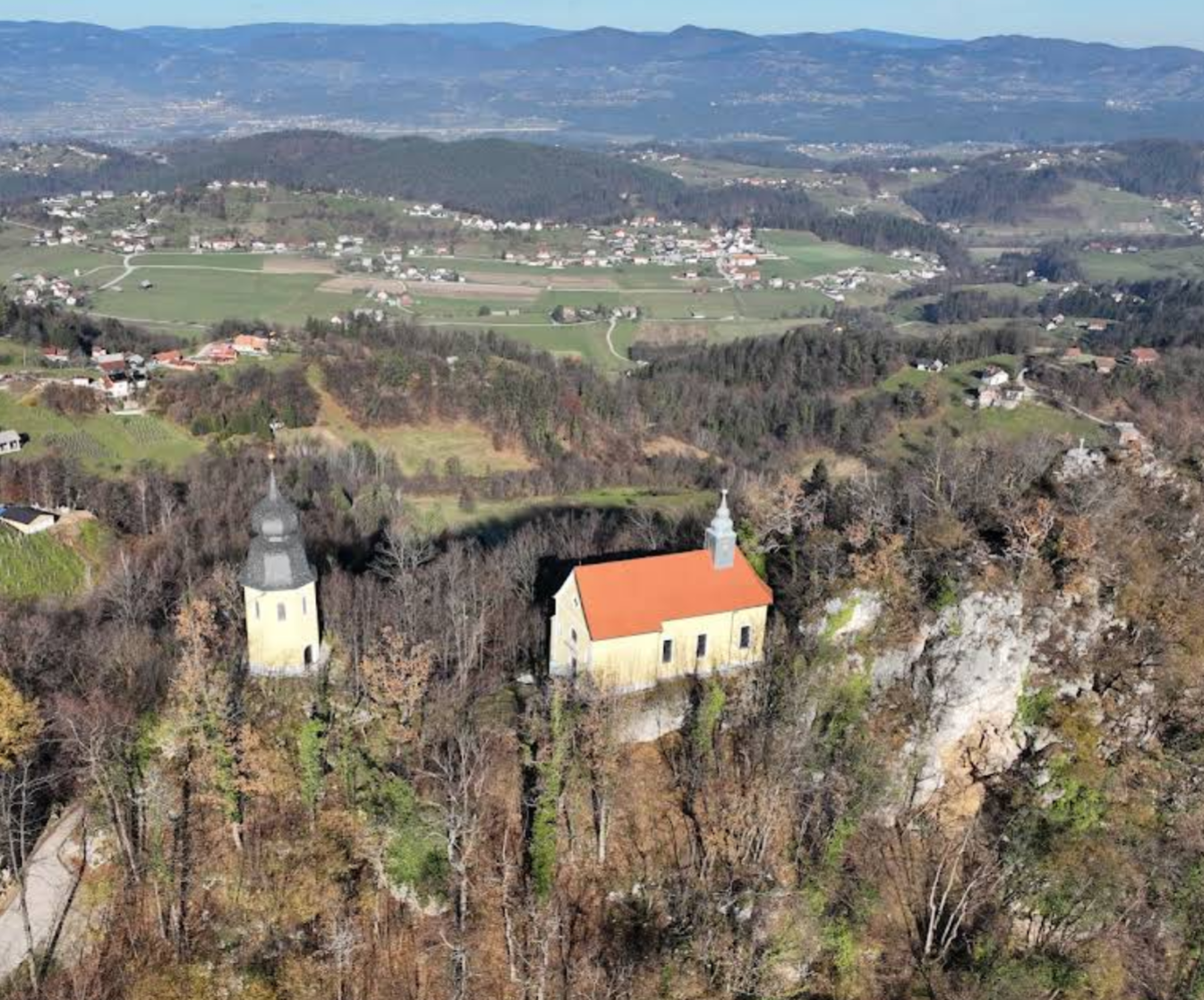 Šentjanž nad Štorami - Cerkev sv. Janeza Krstnika - Keresztelő Szent János-templom