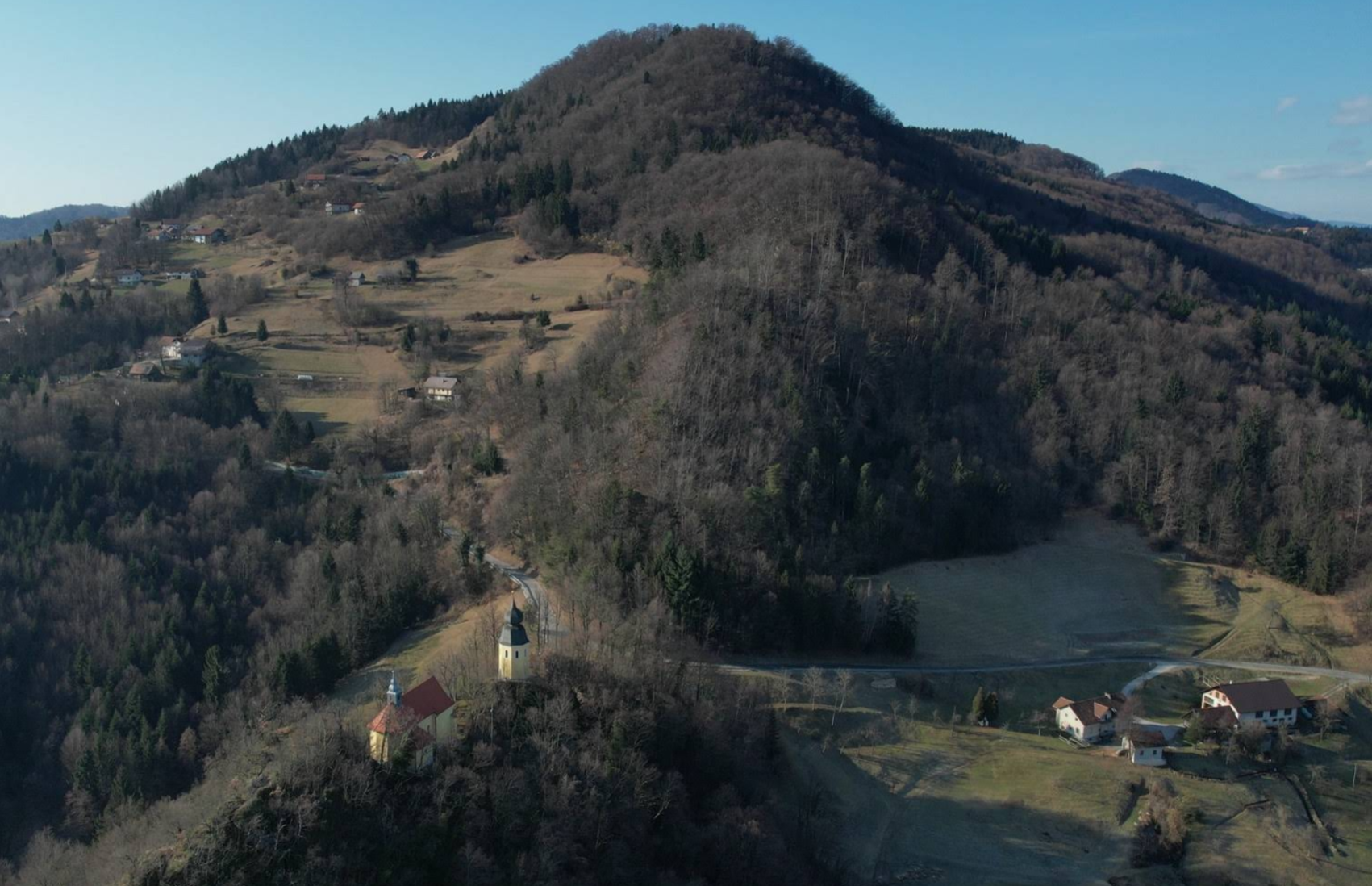 Šentjanž nad Štorami - Cerkev sv. Janeza Krstnika - Keresztelő Szent János-templom