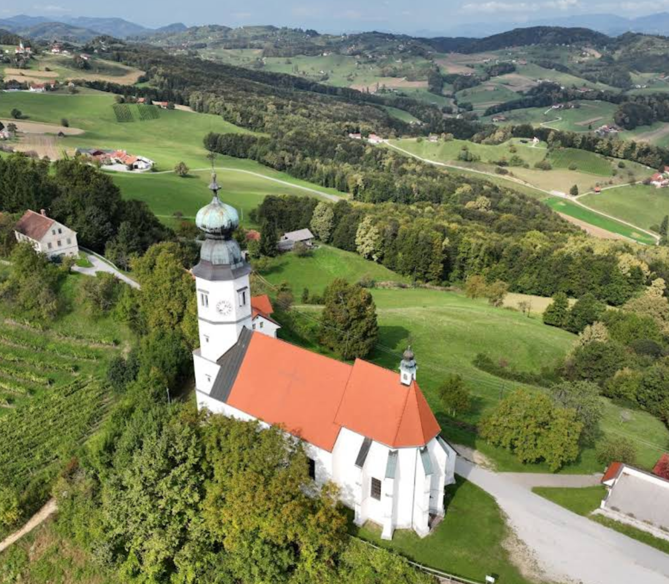 Spodnje Tinsko - Cerkev Matere božje - Isten Anyja-templom