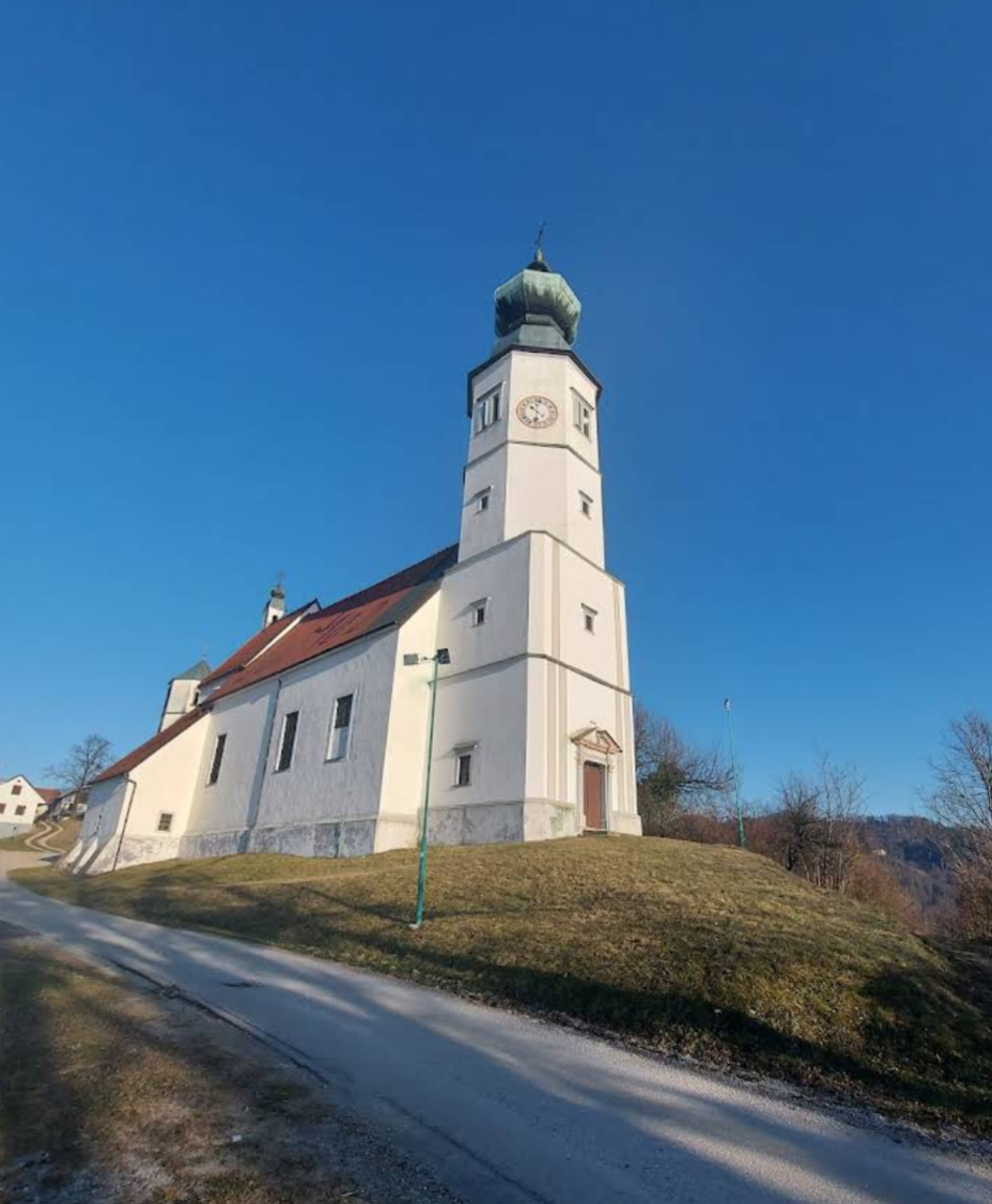 Spodnje Tinsko - Cerkev Matere božje - Isten Anyja-templom