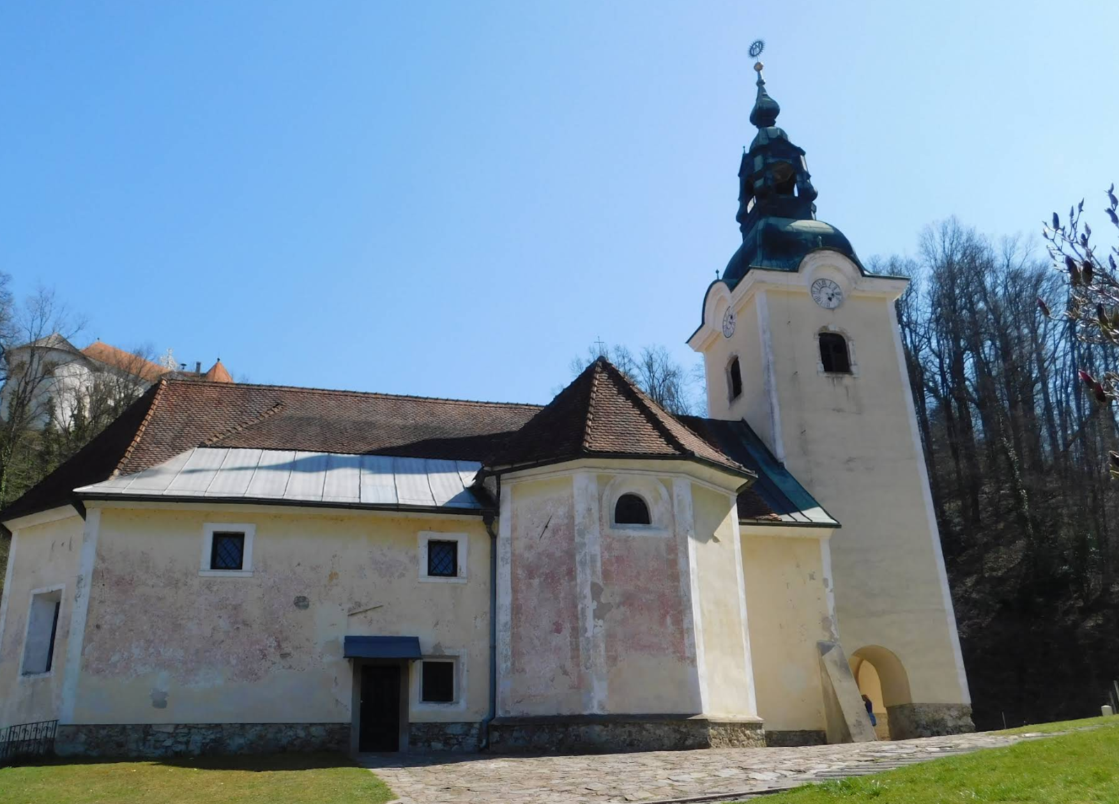 Velenje - Župnijska cerkev Sv. Marija-Karmelinske Matere božje - Szűz Mária-plébániatemplom, karmelita templom