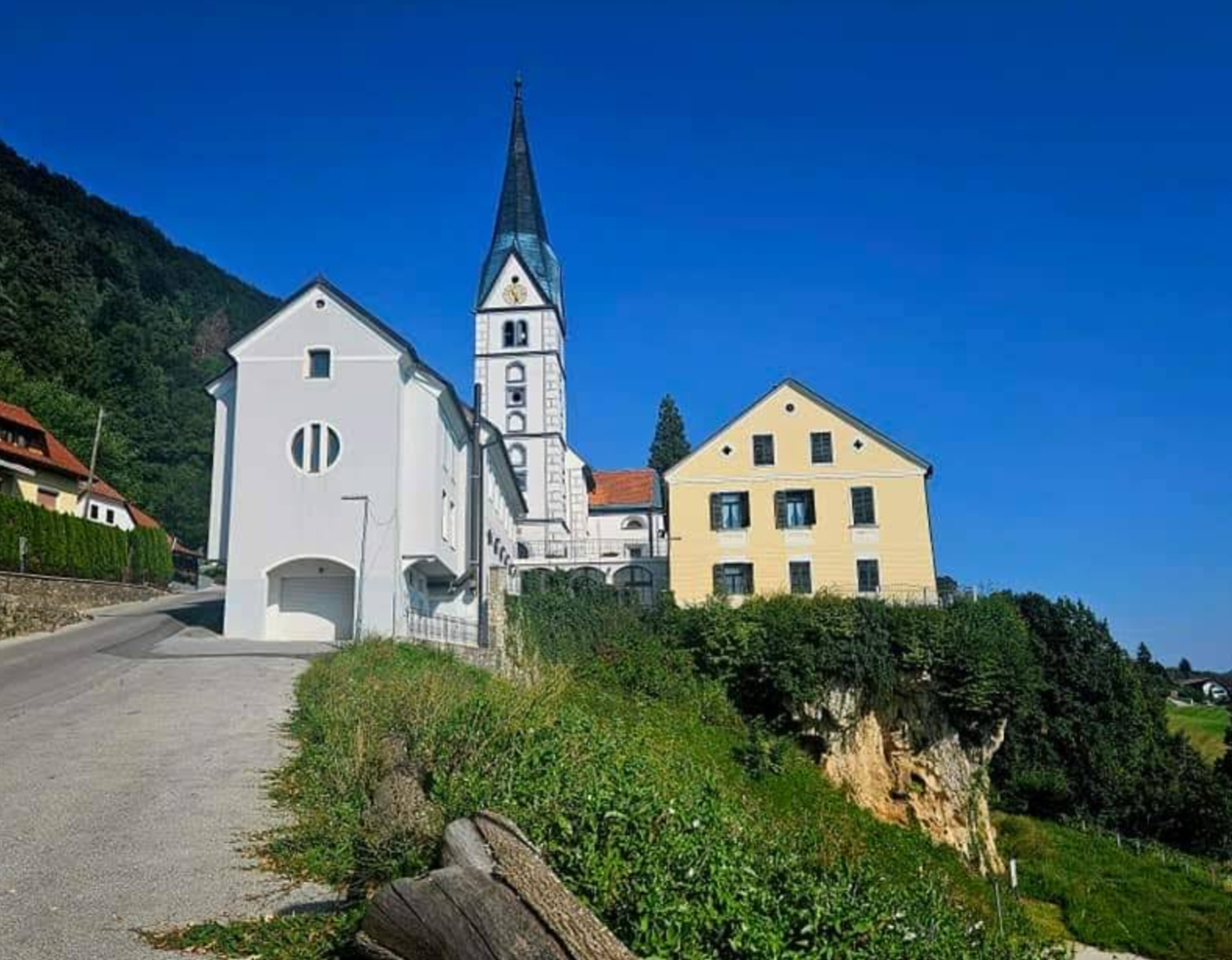 Vinska Gora - Župnijska cerkev sv. Janeza Krstnika - Keresztelő Szent János-plébániatemplom