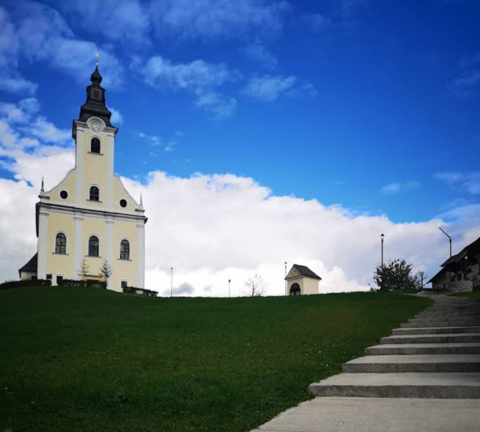 Vitanje - Cerkev Marijinega vnebovzetja na griču Hriberci - Szűz Mária mennybemenetele-templom