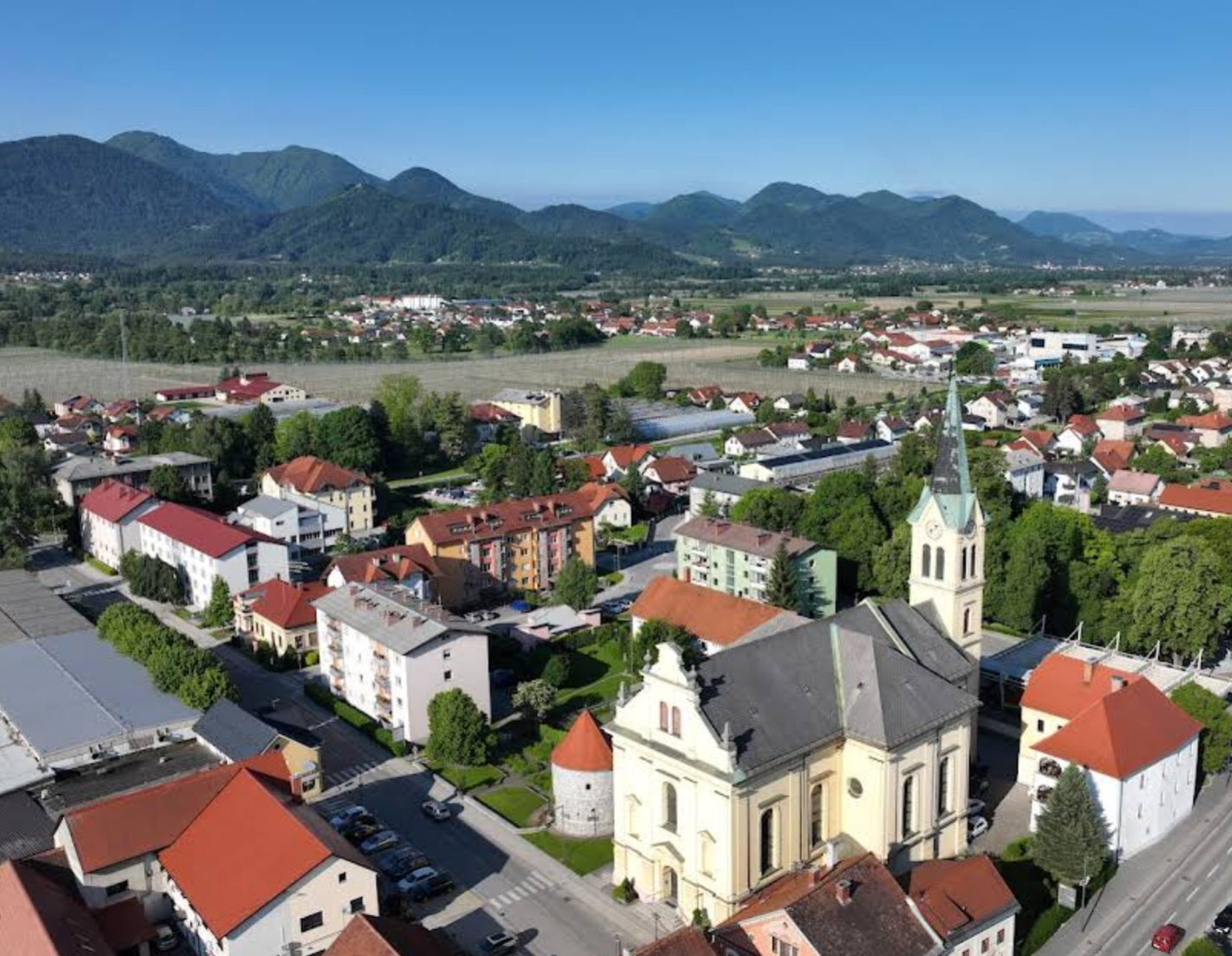 Žalec - Župnijska cerkev sv. Nikolaja - Szent Miklós-plébániatemplom