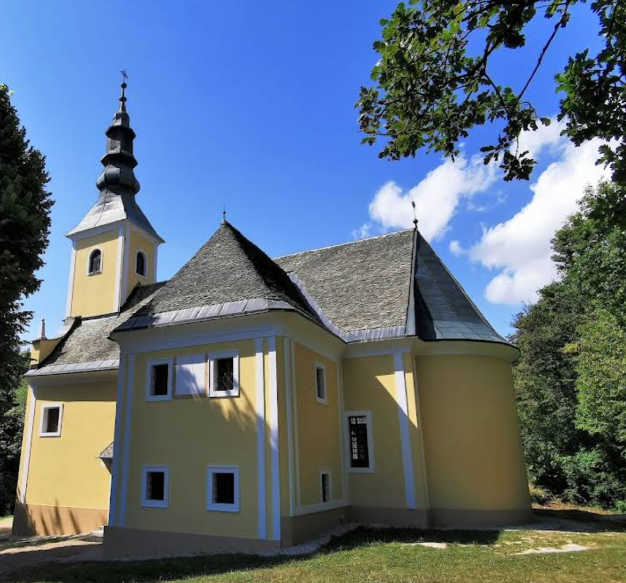 Zreče - Cerkev Matere božje na Brinjevi gori - Brinjeva Gora-i Boldogasszony-templom (625 m)