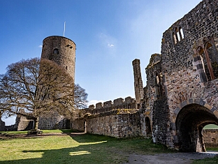 Burg Münzenberg – Felsenmeer am Steinberg