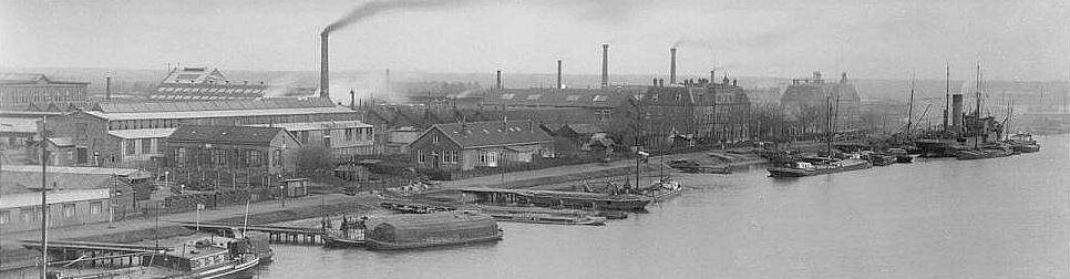 Hembrug terrein met Artillerie Inrichtingen