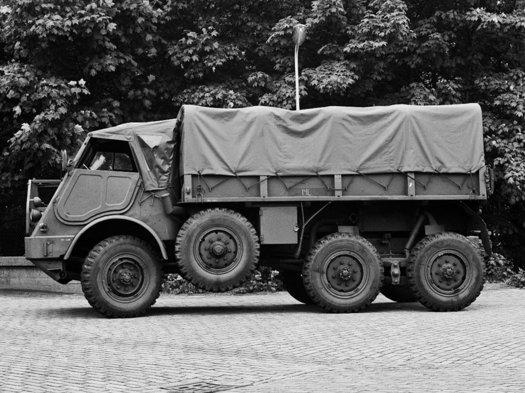 DAF YA 328 artillerietrekker