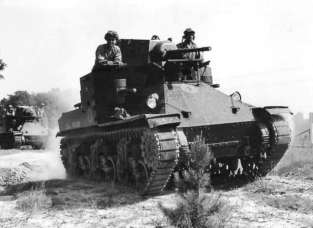 M2A1 tanks