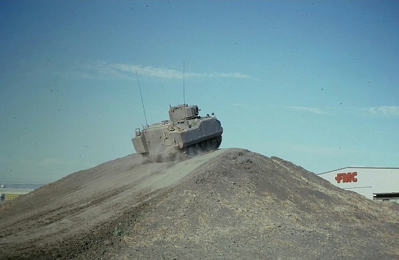 YPR 765 met toren zonder kanon