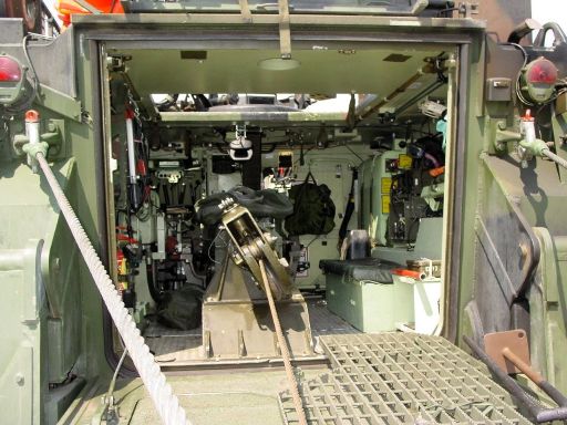 Binnenruimte bergingsvoertuig YPR 806