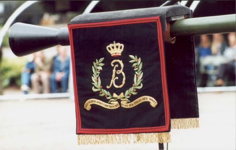 Sjabrak over loop 40L70 luchtdoelkanon