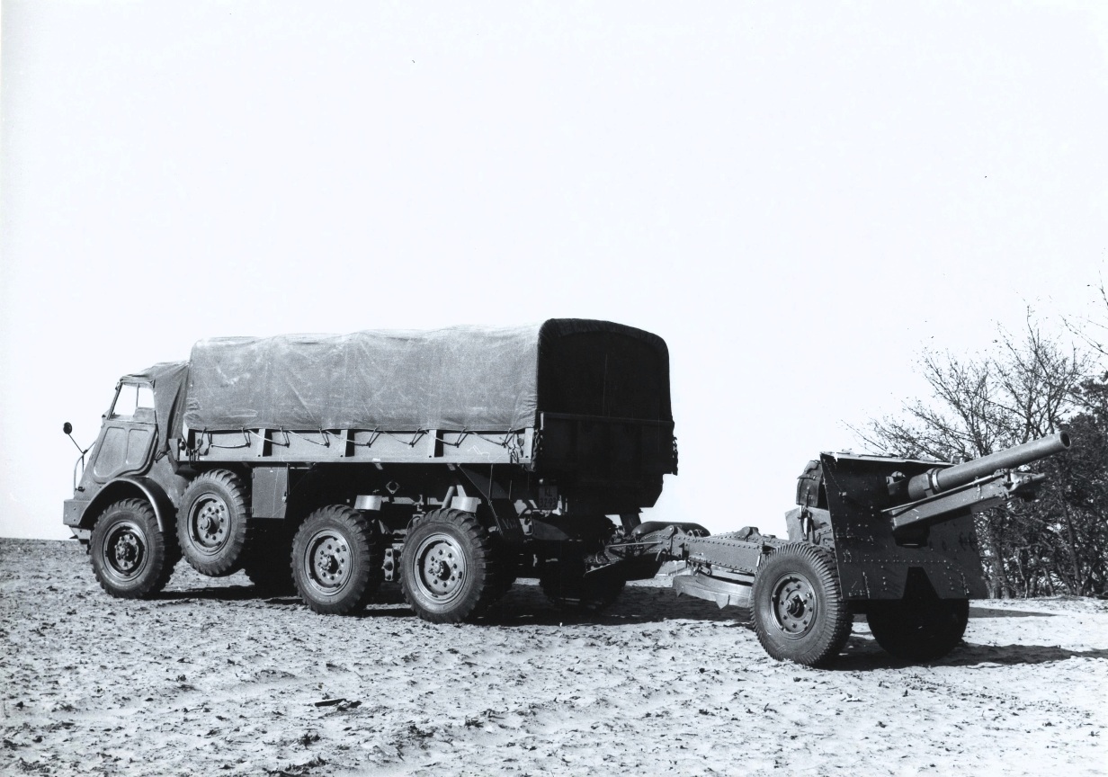 Kanon 25 ponder Mk 2/1 op affuit Mk 1