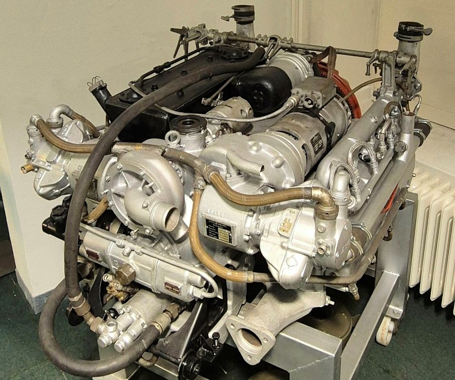 Motor AMX tank