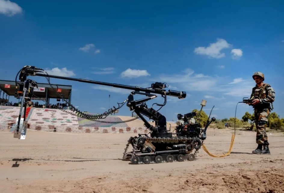 Wheelbarrow Mk 8 IED robot