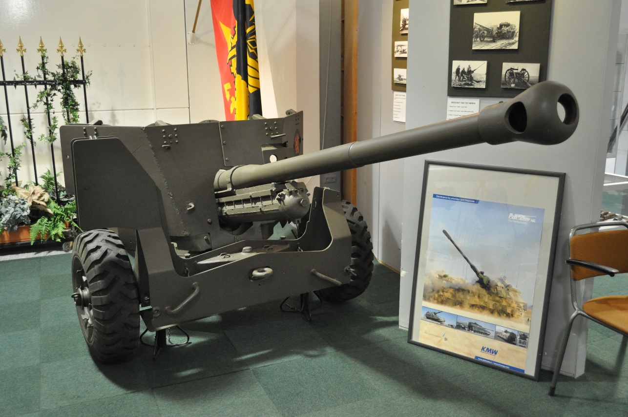 Kanon zes ponder antitank