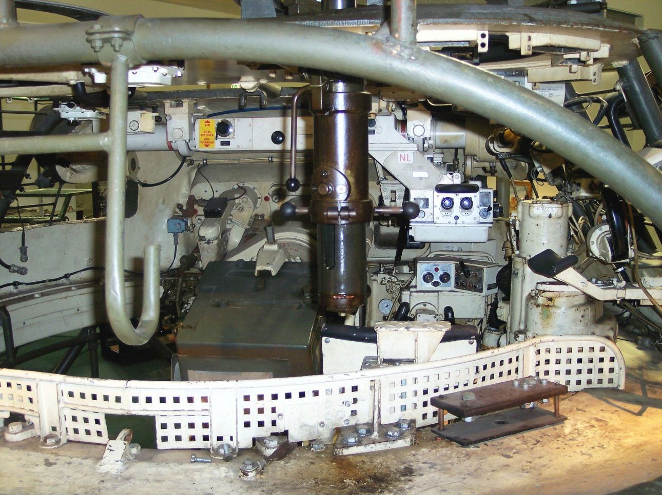 Interieur van instructietoren Leopard1 tank