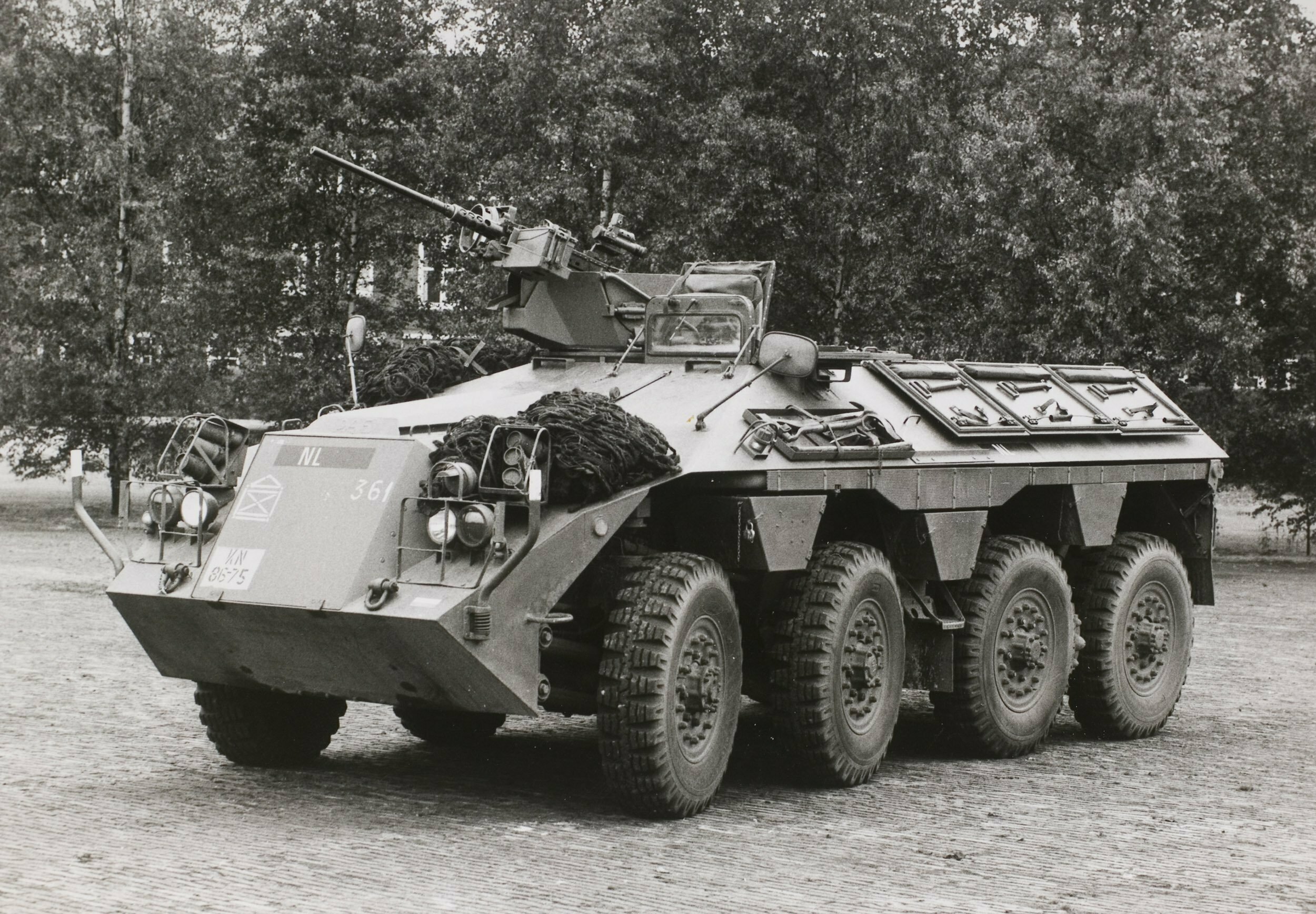 DAF YP 408 Pantser wiel infanterie.jpg