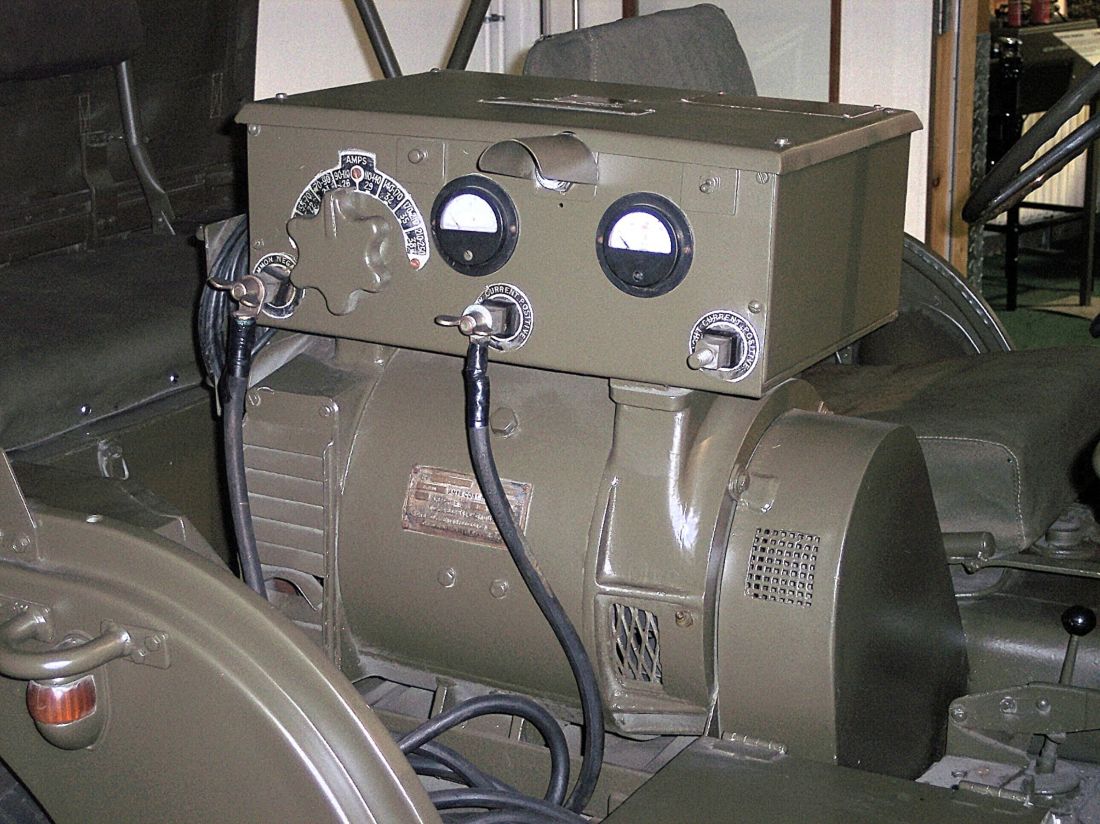 Petbow lasgeneratoer in jeep Nekaf M38A1